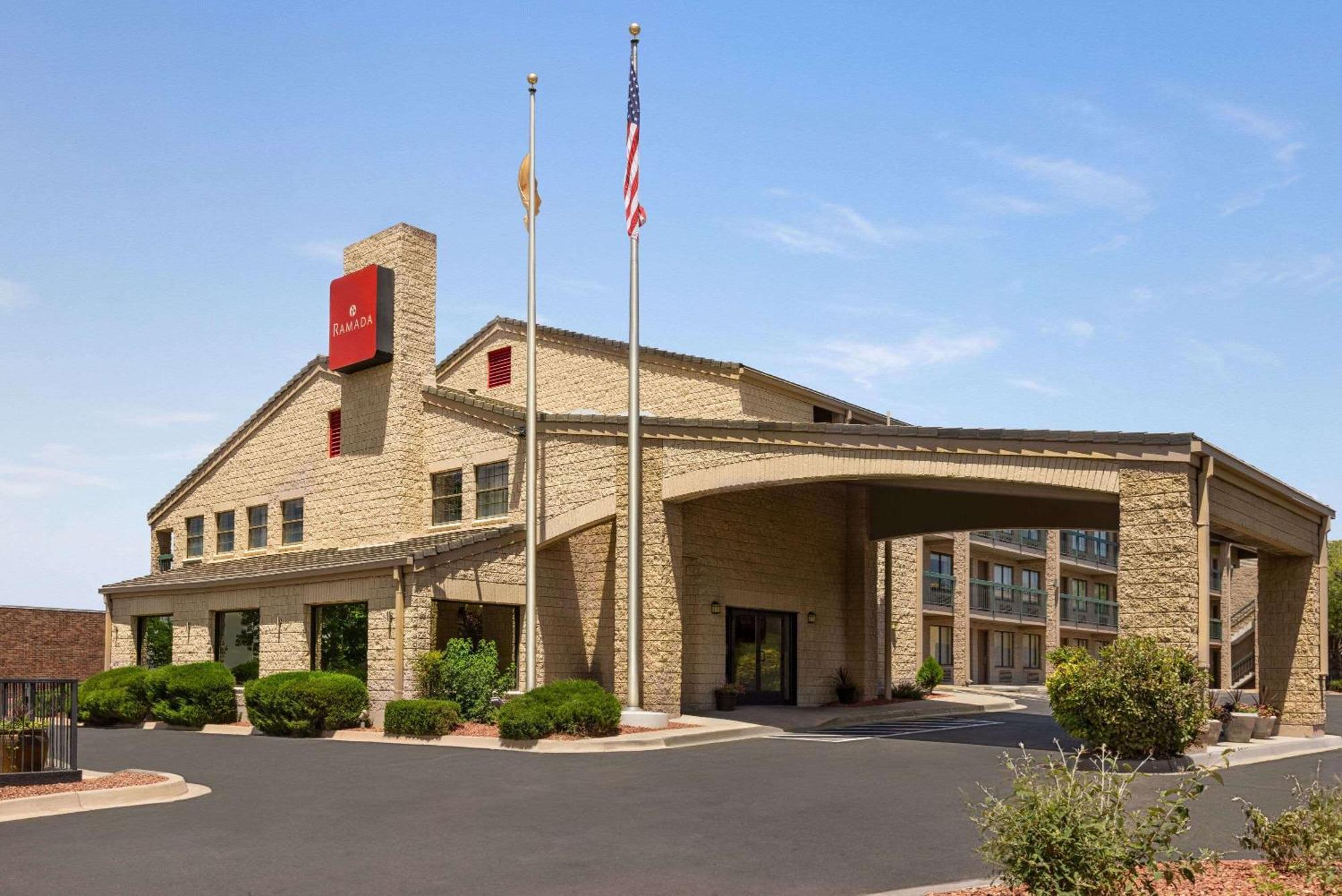 Hotel Ramada By Wyndham Albuquerque Airport Zewnętrze zdjęcie